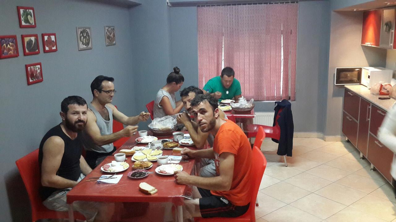 Highland Park Hostel Баку Экстерьер фото