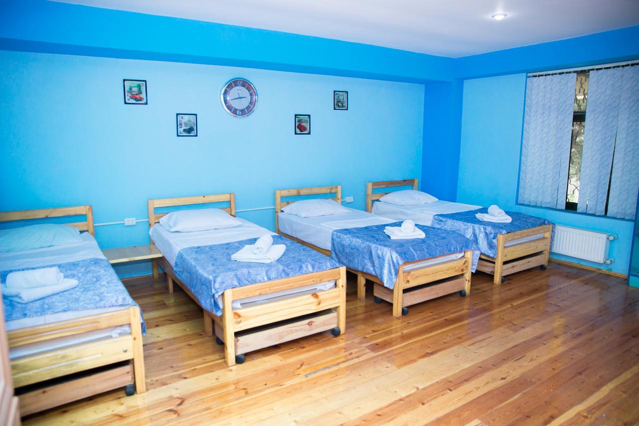Highland Park Hostel Баку Экстерьер фото