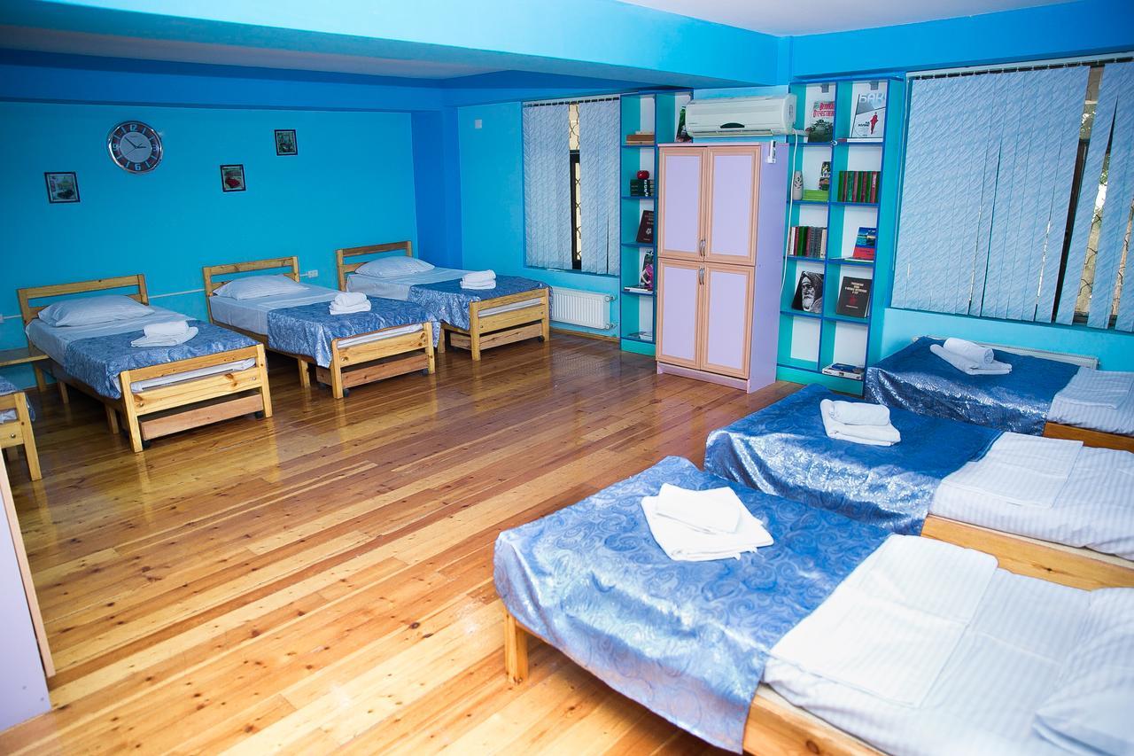 Highland Park Hostel Баку Экстерьер фото